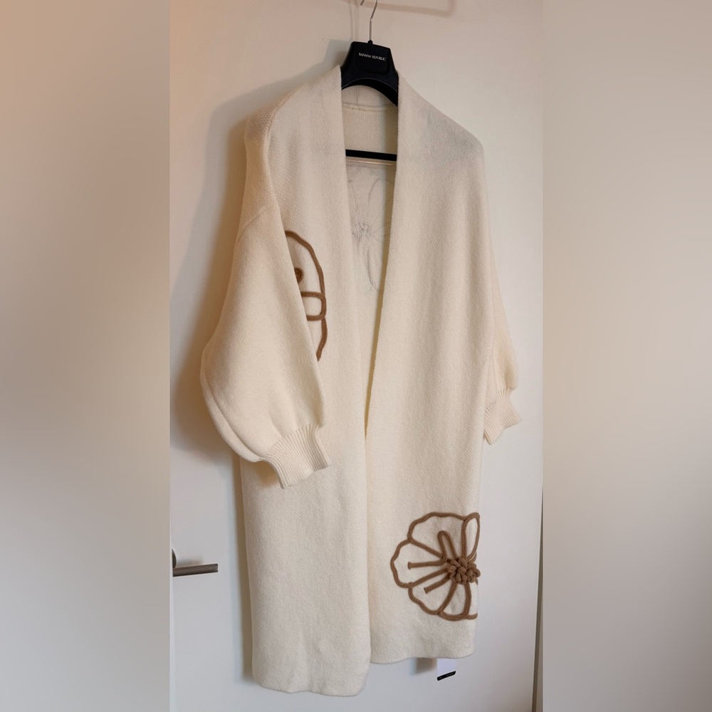 Elegant Cream cardigan coat  with floral Accents
